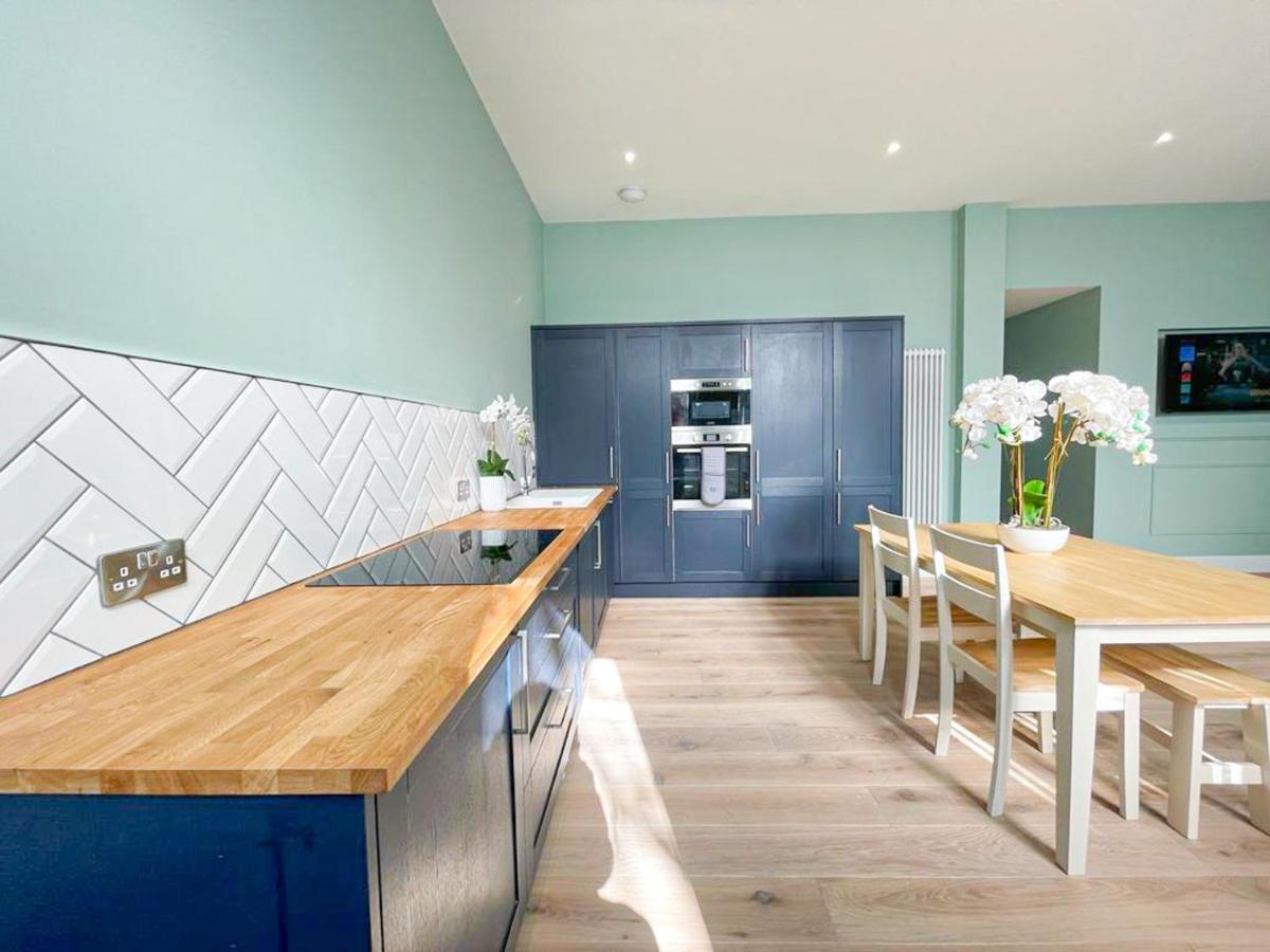 Beautiful 2Br, Private Entry In Vibrant Leith Apartment Edinburgh Bagian luar foto