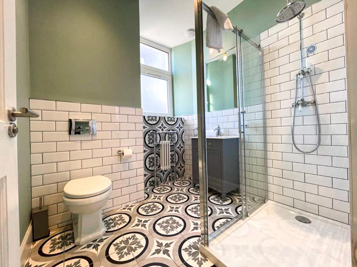 Beautiful 2Br, Private Entry In Vibrant Leith Apartment Edinburgh Bagian luar foto